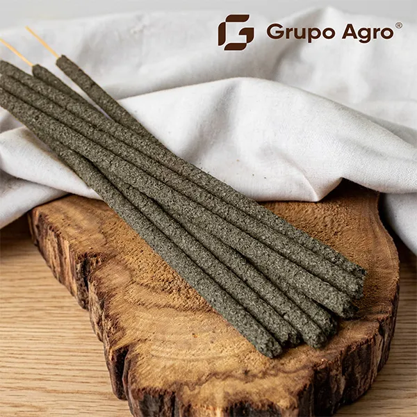 palo-santo-copal-incense-sticks-23cm-natural-handmade-wholesale-exporter-peru-grupo-agro-trading-export Incienso de Palo Santo y Copal - Image 1