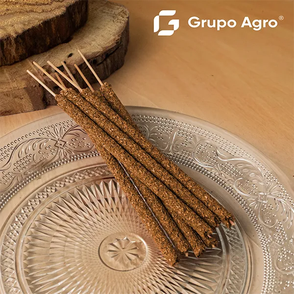 palo-santo-incense-sticks-11cm-wholesale-supplier-peru-grupo-agro-trading-export Mini Incienso de Palo Santo - Image 1
